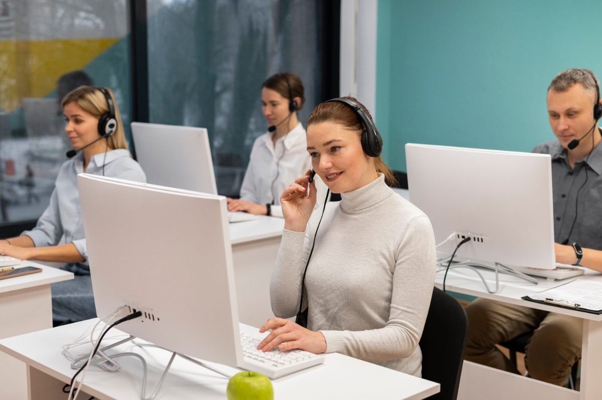 Orbit Reps support team collaborating on a live contact-center floor